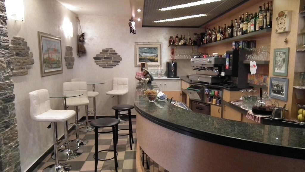 Hotel Montepizzo リッツァーノ・イン・ベルヴェデーレ エクステリア 写真