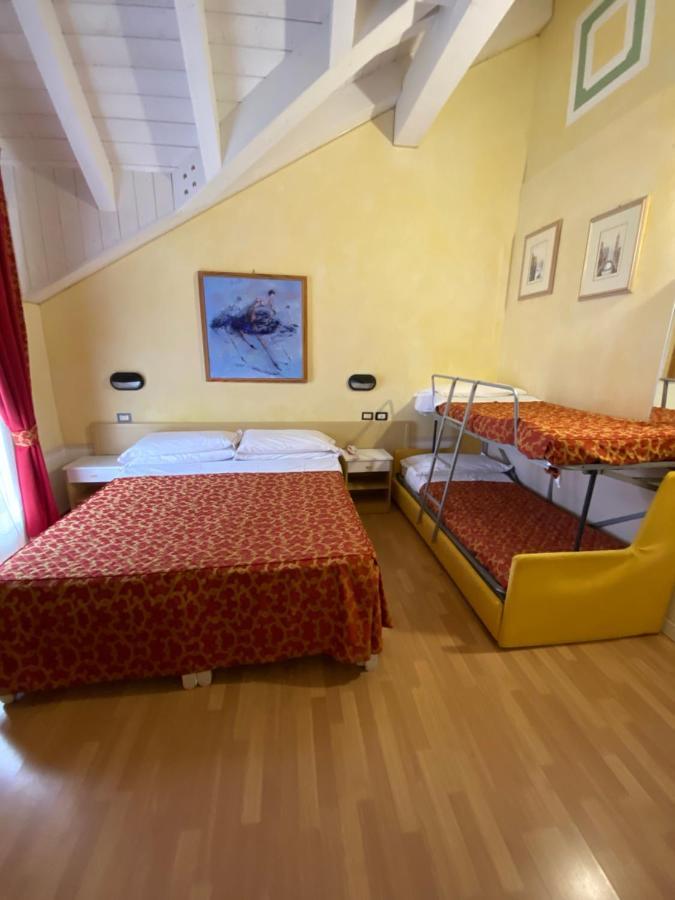 Hotel Montepizzo リッツァーノ・イン・ベルヴェデーレ エクステリア 写真