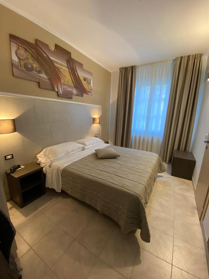 Hotel Montepizzo リッツァーノ・イン・ベルヴェデーレ エクステリア 写真